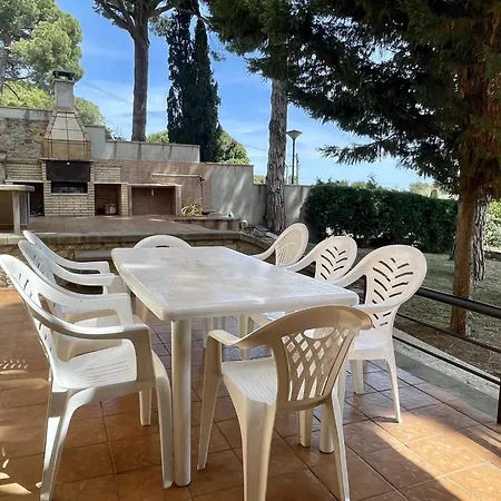 Apartment In L'Escala Near Sandy Beach Appartement L' Escala
