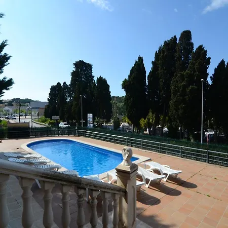 Apartment In L'Escala Near Sandy Beach